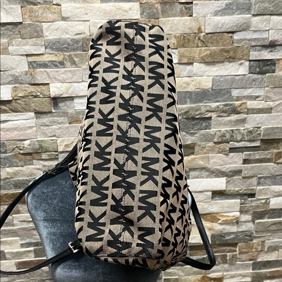 Michael Kors Signature Black and Brown Tote - Picture 12 of 14